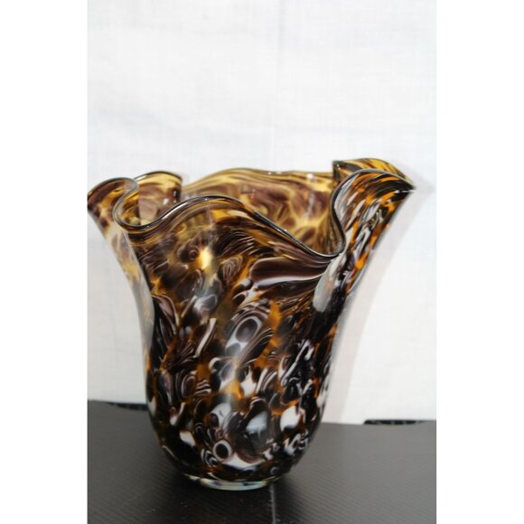 Beautiful Murano Hand Blown Glass With Unique Design - Picture 4 of 7
